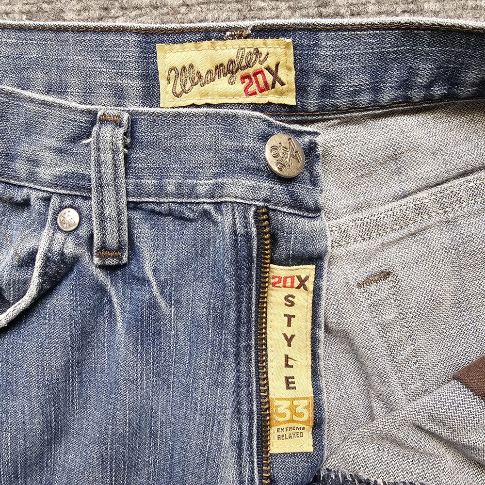 Wrangler 20X Style 33 Extreme Relaxed Jeans 32x32 Light Wash Blue 33MWXBG